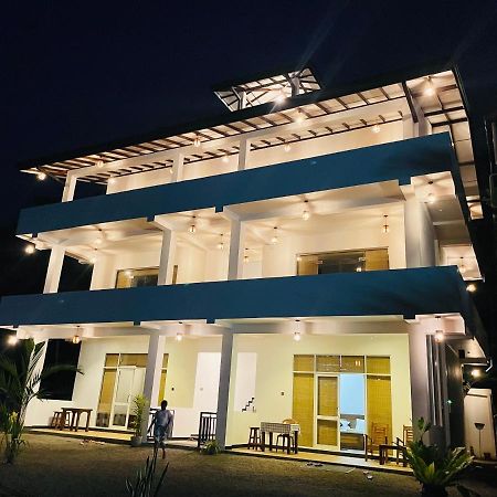 Dk Zur Einkehr Hotel Ahangama Exterior photo